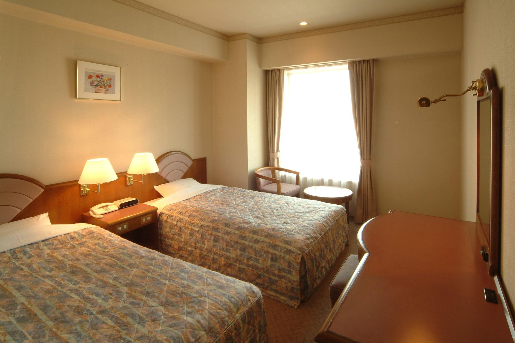 Hotel Crescent Asahikawa Bagian luar foto